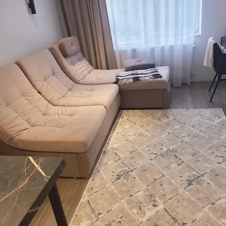 New Deli Appartement Oezjhorod